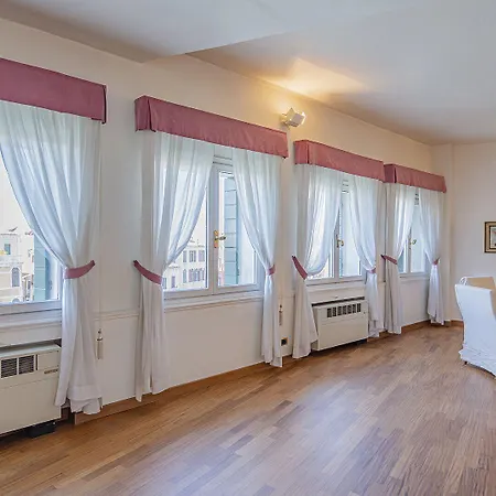 Ca' Del Mercante Grand Canal דירה ונציה